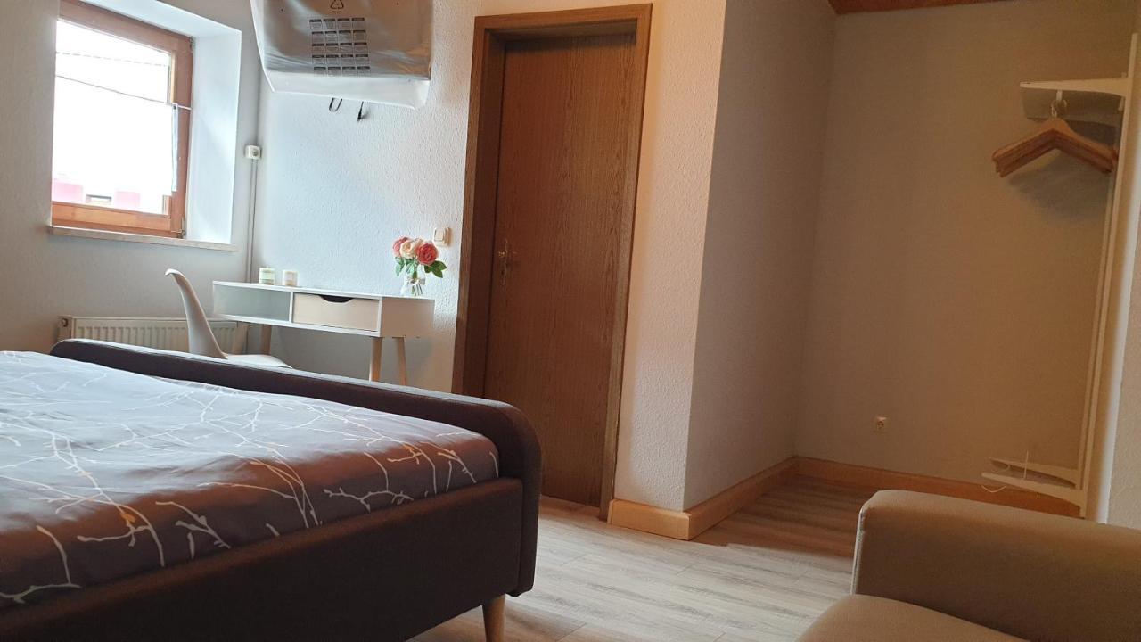 Gastehaus Back Reinsfelder Hof Hotel Room photo